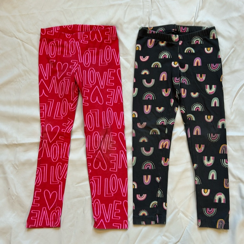 Cat and Jack leggings size xsmall 4/5 rainbow and hearts.